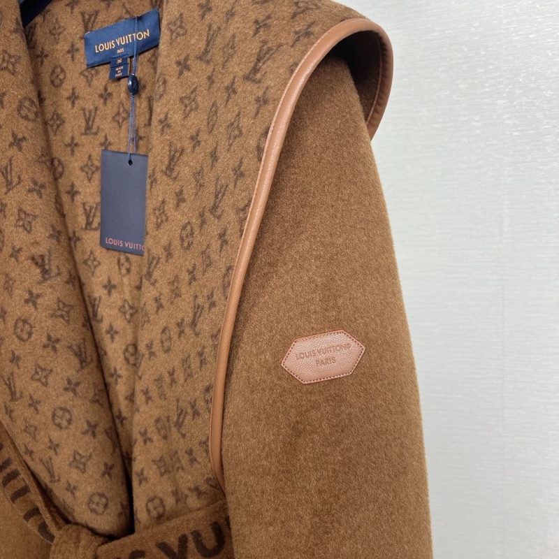 l0vis Vvtt0n outwear